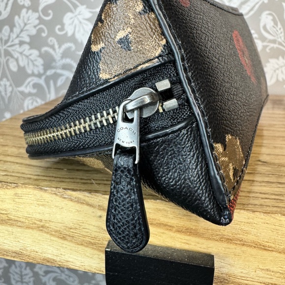 Coach Black Floral Cosmetic Toiletry Pouch Gunmetal Hardware EUC - Picture 9 of 14
